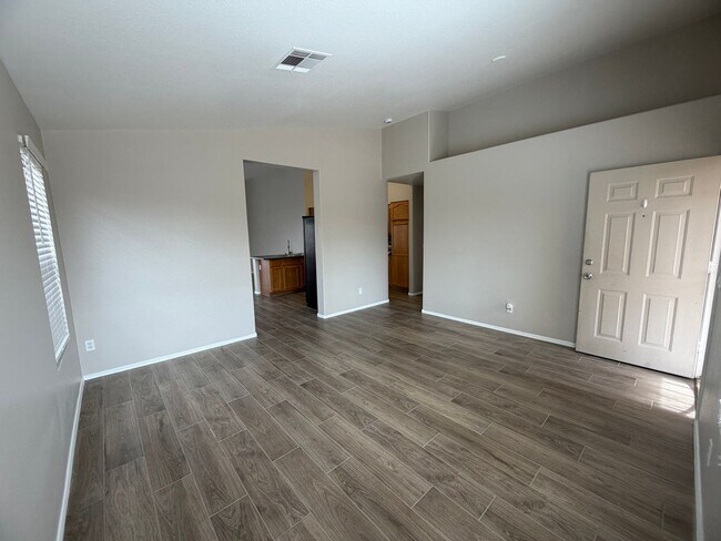Building Photo - 16719 N 160th Ave
