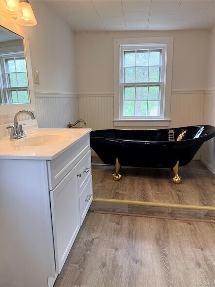 Building Photo - 19 Quartz Ln