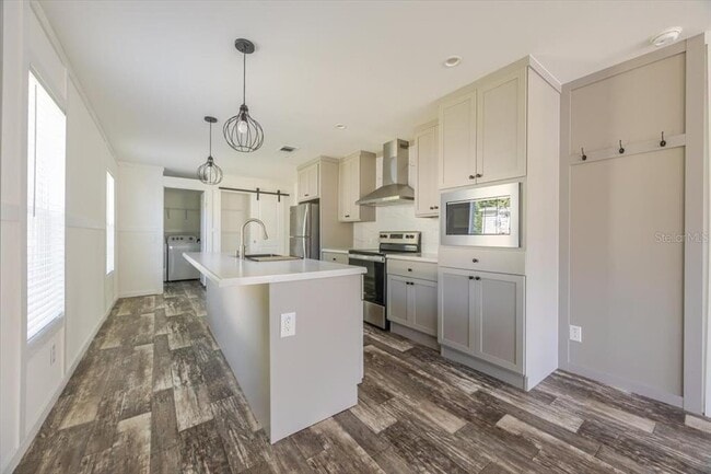 Building Photo - 326 Smith Rd