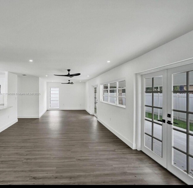 Building Photo - 11550 SW 80th Terrace