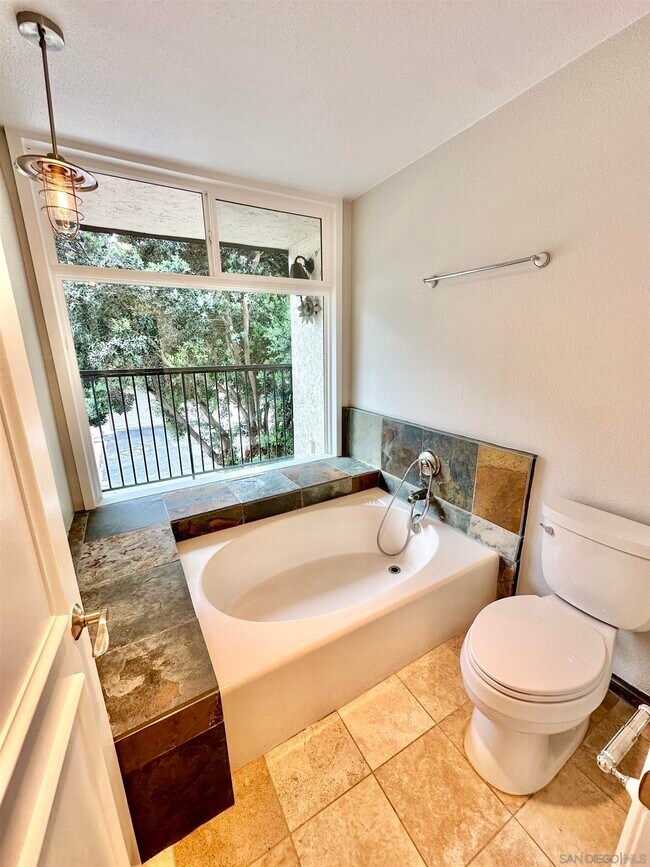 Building Photo - 2406 Altisma Way