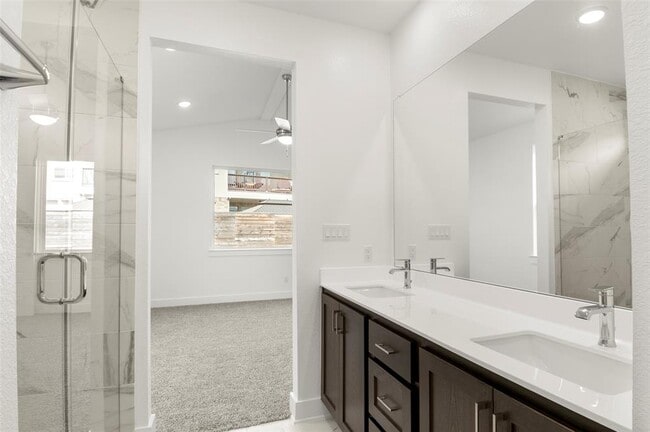 Building Photo - 1117 Yaupon Holly Dr