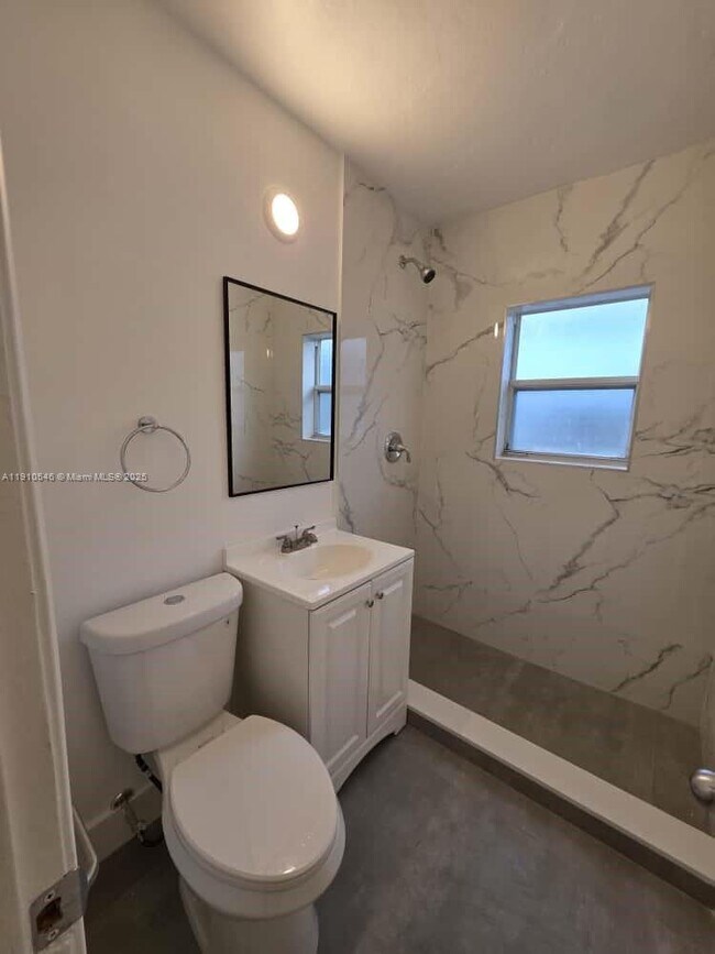 Building Photo - 1948 Fillmore St