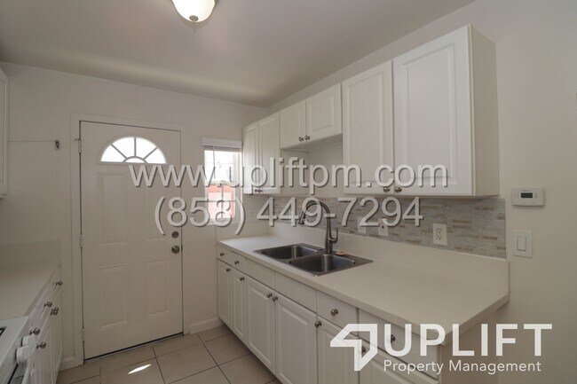 Building Photo - Jefferson Ave (782)