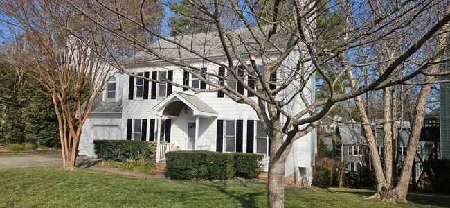 Building Photo - Beautiful, Hard to Find 4br/2.5ba in Cary! Available Now!