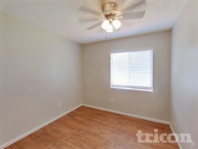 Building Photo - 1108 Robin Dr