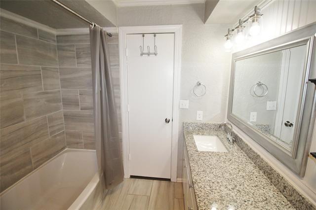 Building Photo - 6600 Estados Dr