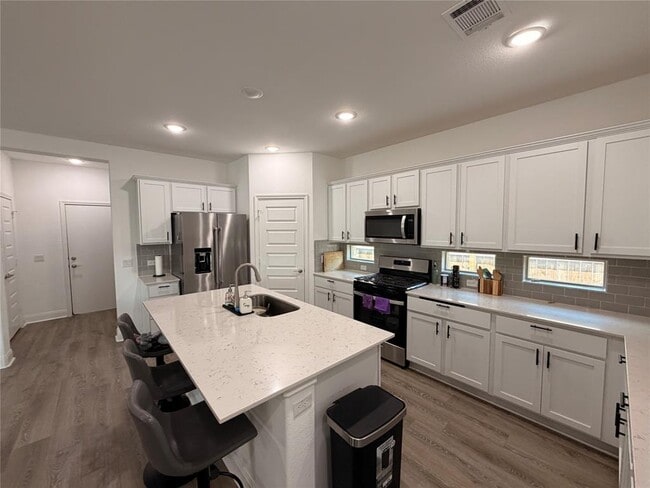 Building Photo - 18017 Stefano Dr