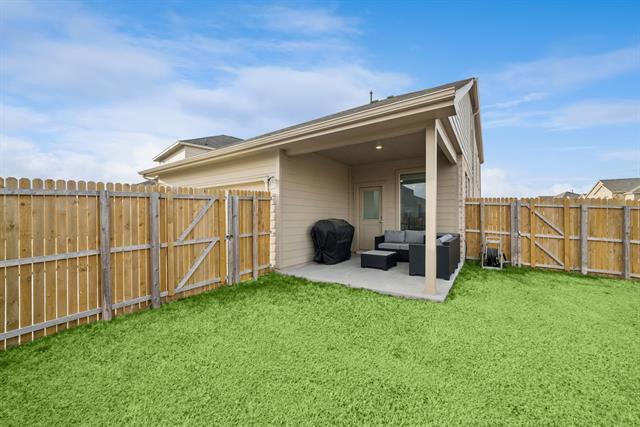 Building Photo - 10040 Thornapple Rd