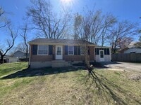 Building Photo - **NEW PRICE and $750 Incentive** Totally Renovated! Great 2 Bed 1 Bath Home in South Nashville!