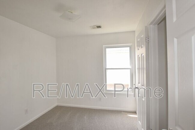 Building Photo - 2920 S Cape Henry Ave