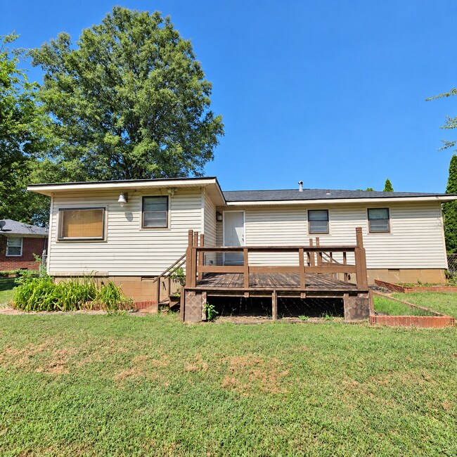 Building Photo - 4511 NW Austin Ave
