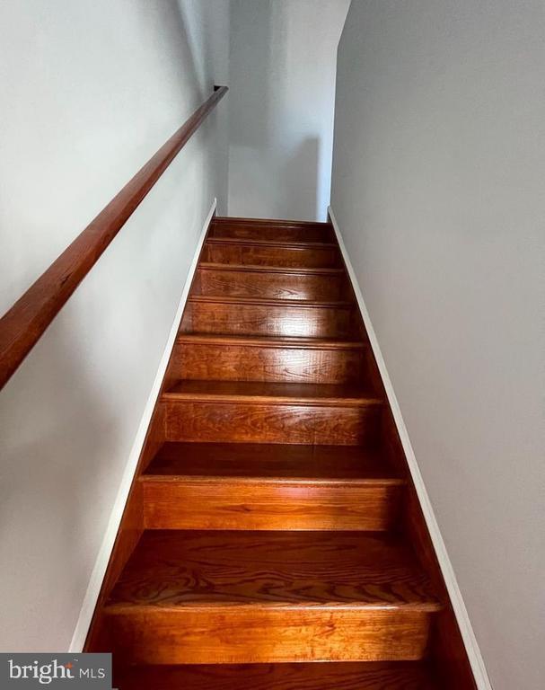 Building Photo - 615 N 11th St