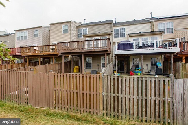 Building Photo - 2542 Piney Pass Way