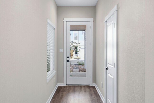 Building Photo - 412 Stonework Garden Ln