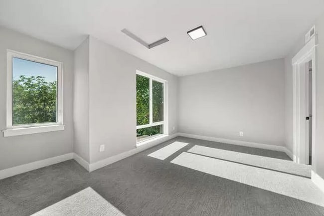 Building Photo - 6636 SE 57th Ave