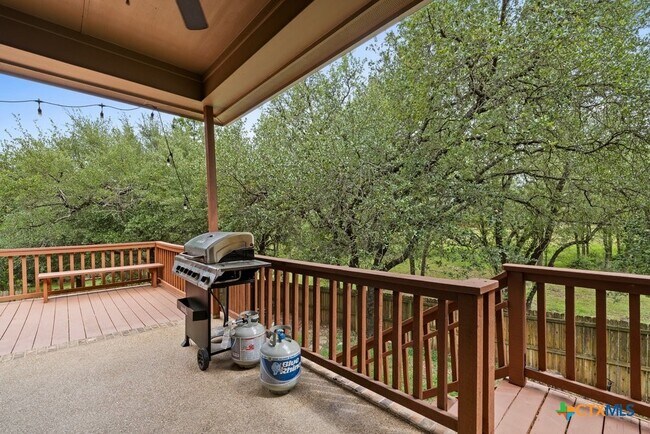 Building Photo - 2402 Twin Ridge Ct