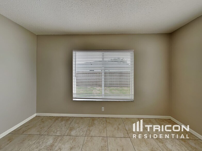 Building Photo - 4409 Reynolds Creek Ave
