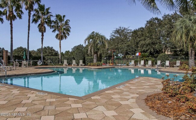 Building Photo - 7860 Turnstone Cir E