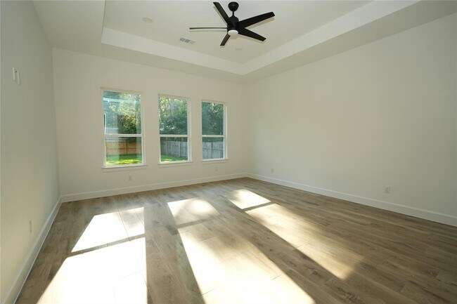 Building Photo - 34119 Conroe Huffsmith Rd
