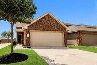 Building Photo - 18409 Hillwood Ln