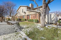 Building Photo - 2240 Tarpley Rd