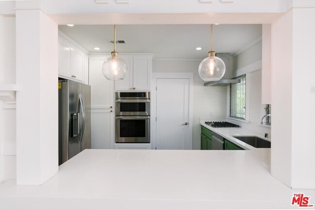 Building Photo - 2191 W 31st St