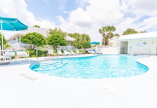 Building Photo - 4465 Clipper Cove