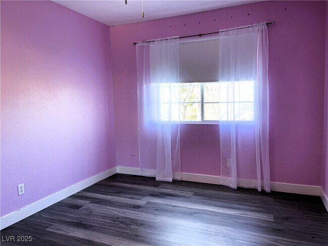 Building Photo - 10031 Candle Canyon Ct