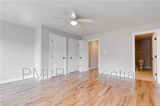 Building Photo - 1107 N 27th St