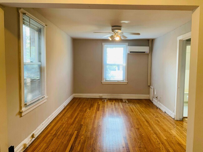 Tc39-8 - Tudor Court