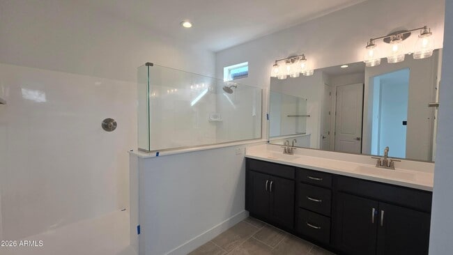 Building Photo - 8823 W Pasadena Ave