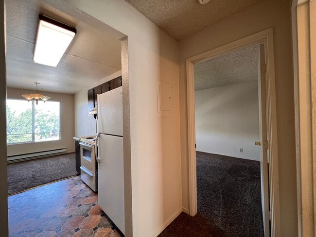 Building Photo - Cute Wildcreek Garden Condo, Unit #210