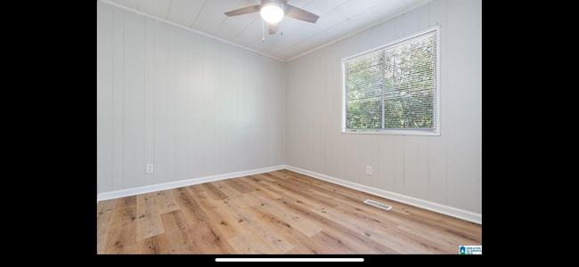 Building Photo - 11482 Lake Dr