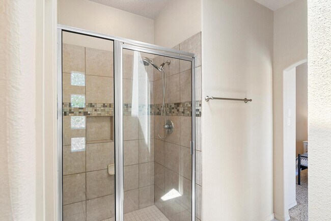 Building Photo - 2316 Penn Ave SE