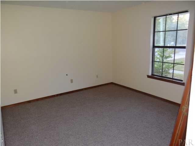 Building Photo - 5757 Melrose Dr