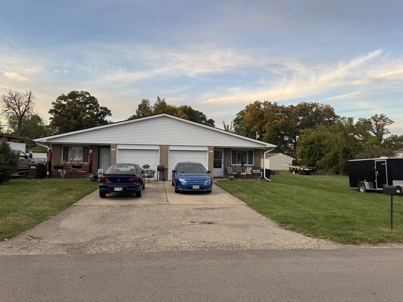 Building Photo - 16 Forestdale Ave