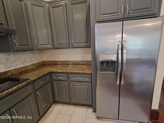 Building Photo - 1250 N Liberty St