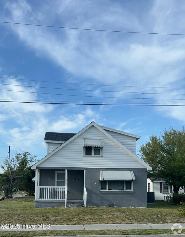 Building Photo - 1212 Fisher St