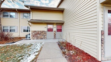 Building Photo - Convenient and Comfy