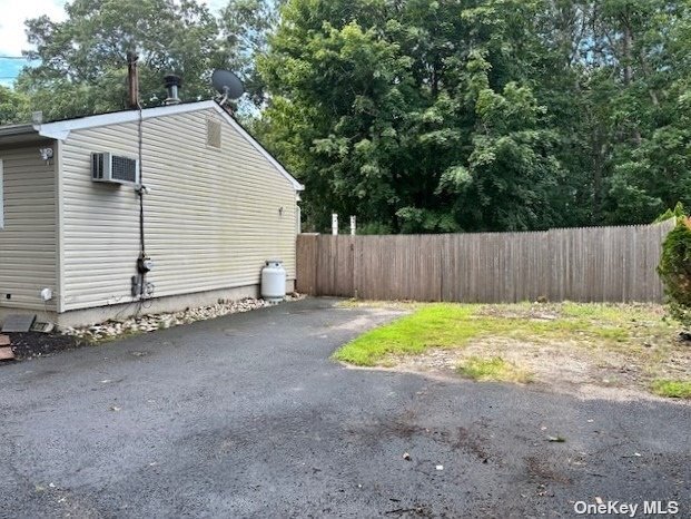 Building Photo - 116 Chichester Ave