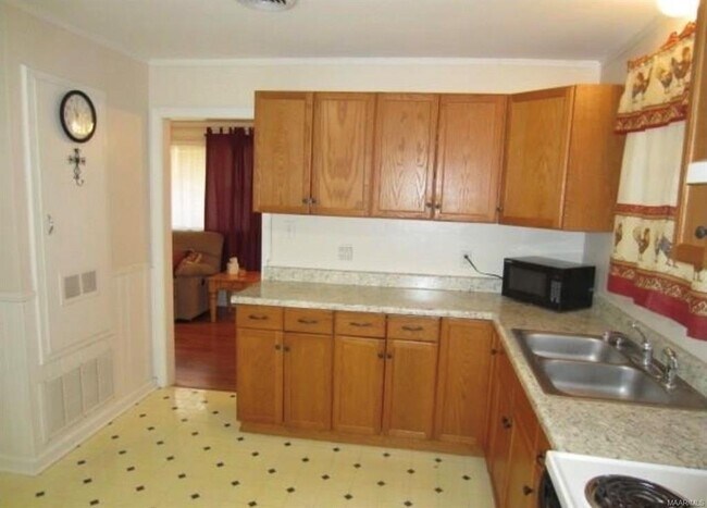 Building Photo - 3456 Harrison Rd