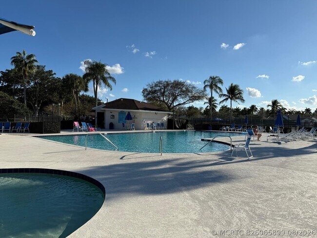 Building Photo - 9599 Stones River Park Way