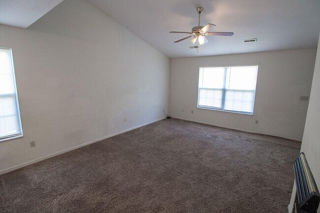 Building Photo - 1415 N Frideriki Dr