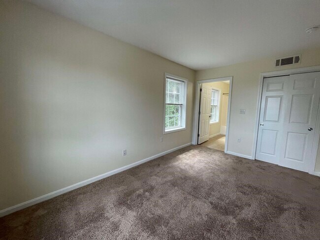 Building Photo - 100 Sentinel Court