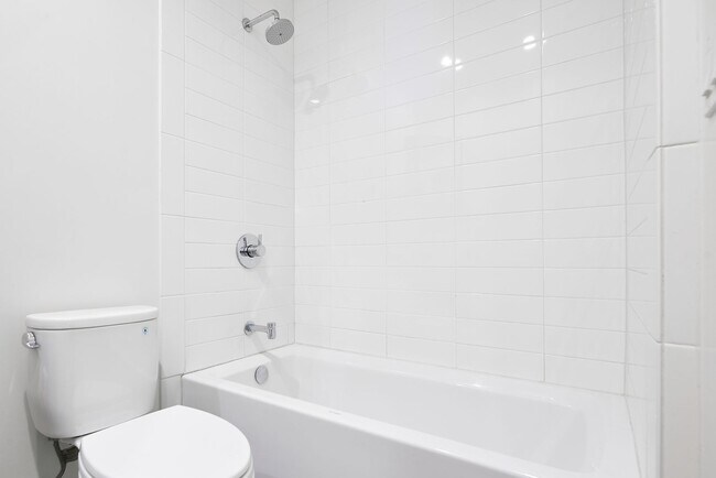 Building Photo - Sleek and modern 2 bed/2 bath in the heart of The Mission -- Walkers dream -- Must See!