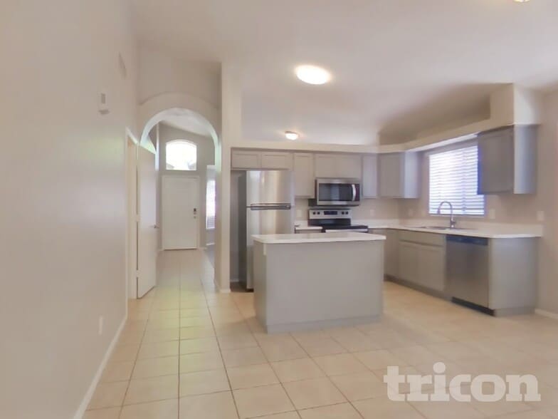 Building Photo - 8363 W Audrey Ln