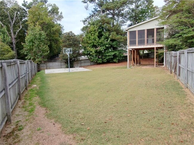 Building Photo - 4901 Planters Walk