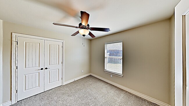 Building Photo - Luxury 4 Bedroom 2.5 Bathroom Home in Deer Creek Schools with a Bonus Room (Gated Community)