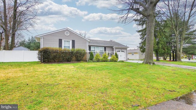 Primary Photo - 2 Clement Dr